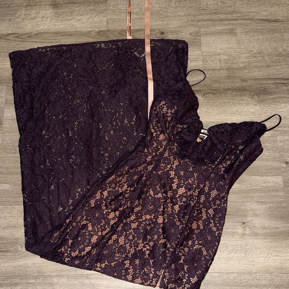 House of CB Malia Night shade lace maxi dress - Picture 15 of 16